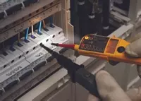 Fluke 130 Two Pole Tester